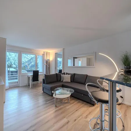 Alexandra 513 أروسا